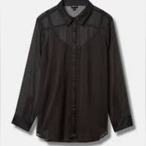 Torrid Chiffon and Satin Button Up Shirt featuring a collared neckline 1x
